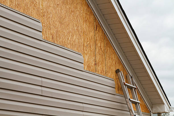 Professional Emergency Siding Repair technician working in Elkin, NC